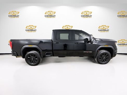 Used 2024 GMC Sierra 2500 AT4 w/ Technology Package image 8