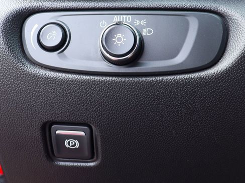 Used 2021 Chevrolet Blazer LT image 41