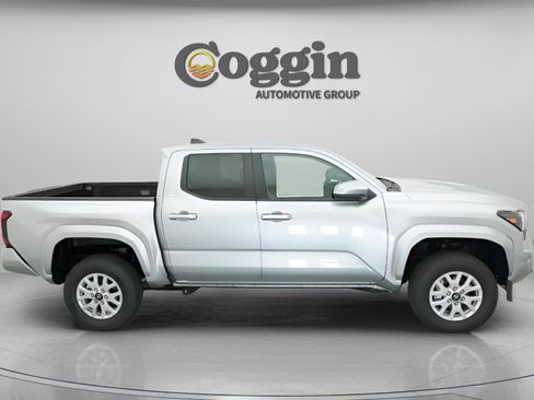 New 2026 Toyota Tacoma SR5 AWD/4WD image 26