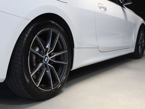Used 2023 BMW 430i Convertible w/ Premium Package RWD image 27
