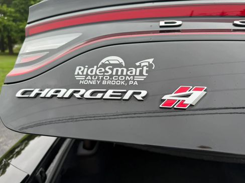 Used 2019 Dodge Charger SXT AWD/4WD image 36