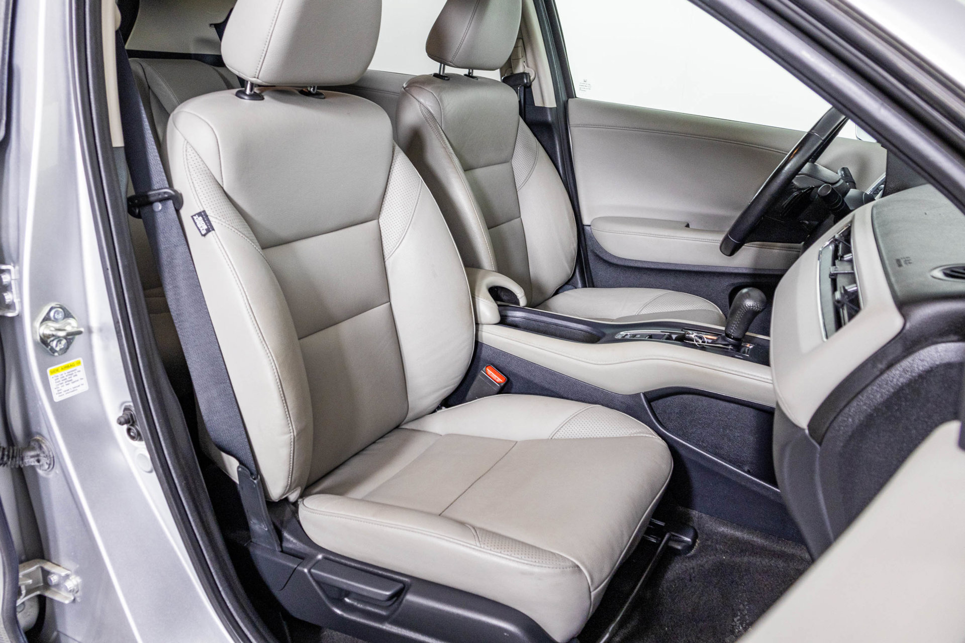 Used 2016 Honda HR-V EX-L image 45