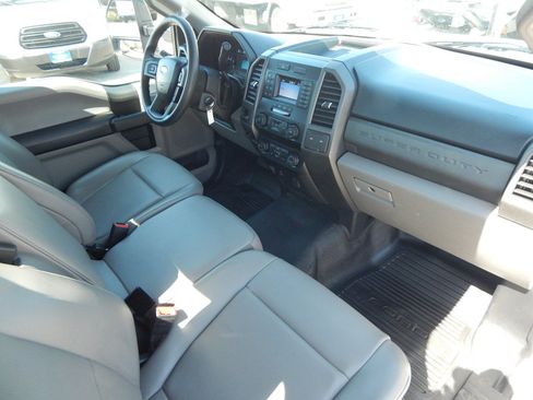 Used 2021 Ford F250 XL w/ Power Equipment Group RWD image 14