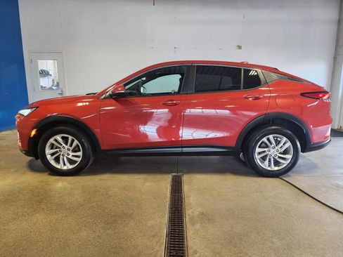 Used 2024 Buick Envista Preferred w/ Convenience I Package image 1