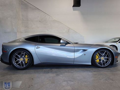 Used 2016 Ferrari F12 Berlinetta image 3