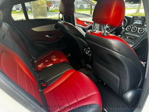 Used 2019 Mercedes-Benz GLC 300 4MATIC Coupe image 20
