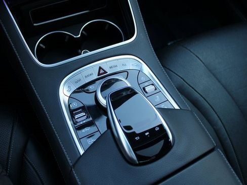 Used 2020 Mercedes-Benz S 450 Sedan image 19