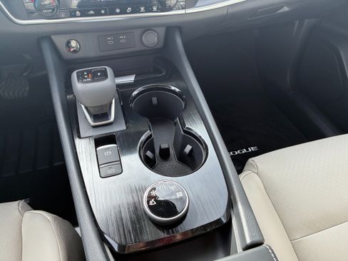 New 2026 Nissan Rogue Dark Armor FWD image 18