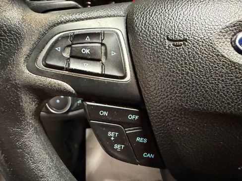 Used 2019 Ford Escape S image 30