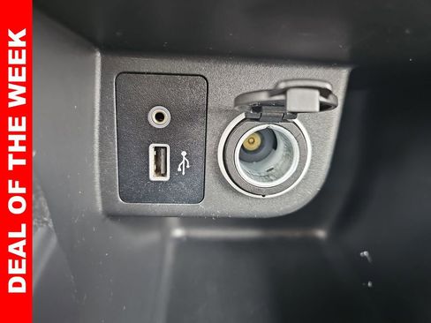 Used 2021 Nissan Kicks S image 22