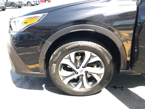 Used 2020 Subaru Outback Limited XT AWD/4WD image 32