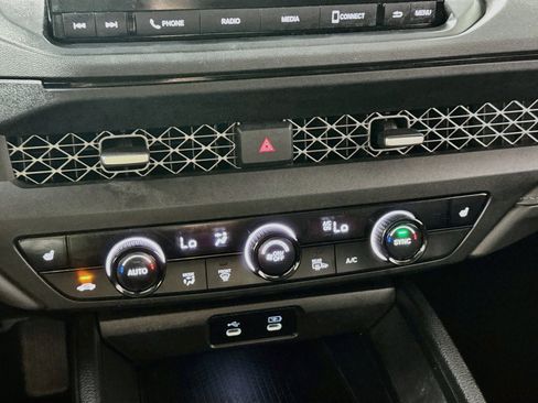 Used 2024 Honda Accord EX image 18