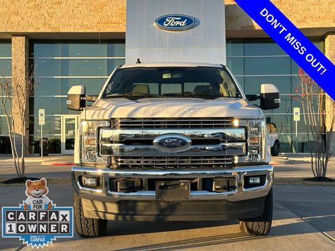 Used 2019 Ford F250 Lariat w/ Lariat Value Package image 2