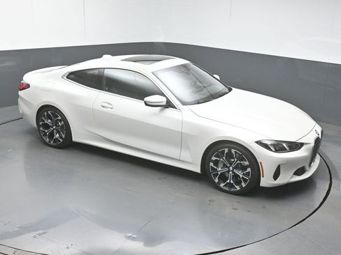 Used 2026 BMW 430i Coupe w/ Parking Assistance Package image 39