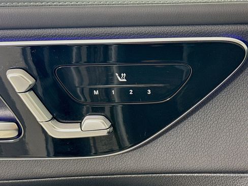 Certified 2025 Mercedes-Benz GLC 300 image 20