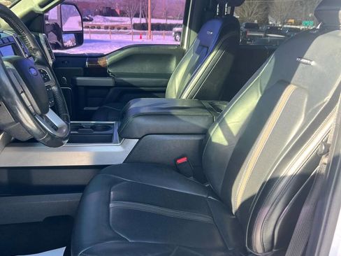 Used 2017 Ford F450 Platinum image 13