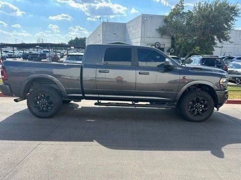 Used 2022 RAM 2500 Laramie w/ Night Edition AWD/4WD image 11