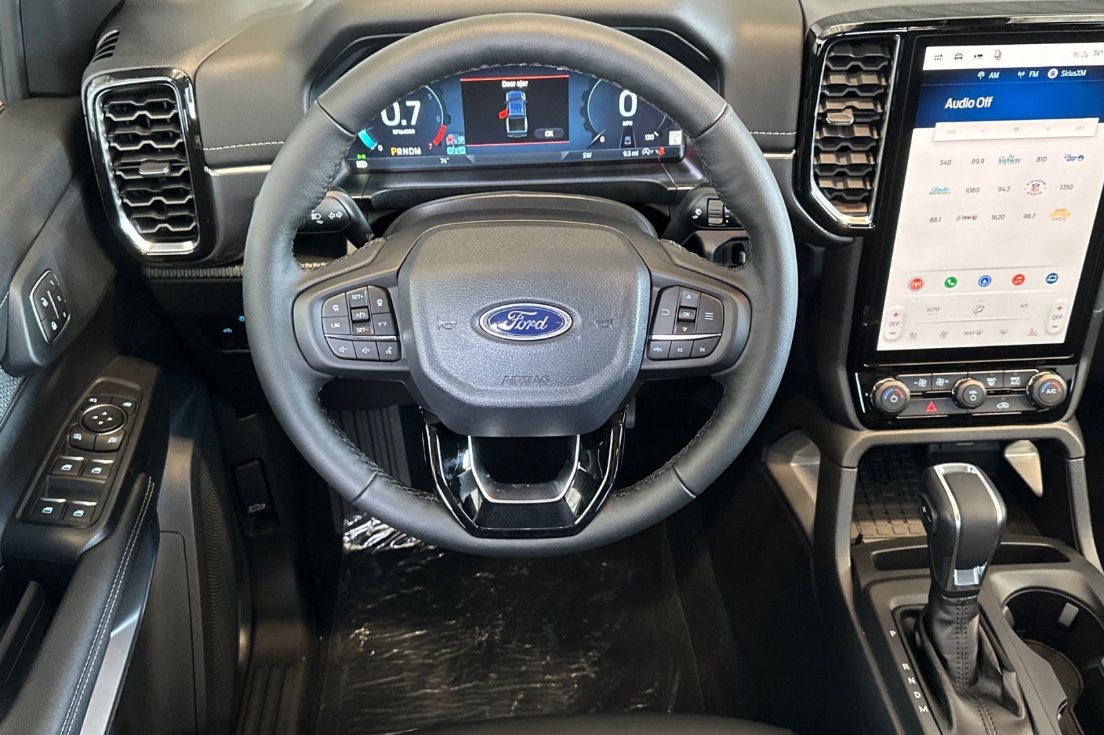 New 2026 Ford Ranger Lariat w/ FX4 Off-Road Package AWD/4WD image 15