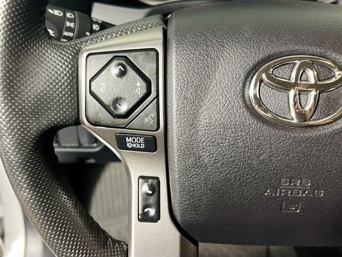 Used 2022 Toyota Tacoma SR5 w/ Technology Package image 18