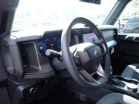 Used 2025 Ford Bronco 4-Door AWD/4WD image 15