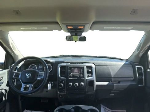 Used 2021 RAM 1500 Classic SLT image 31