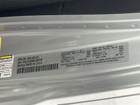 Used 2023 Jeep Gladiator Mojave w/ Cold Weather Group image 36