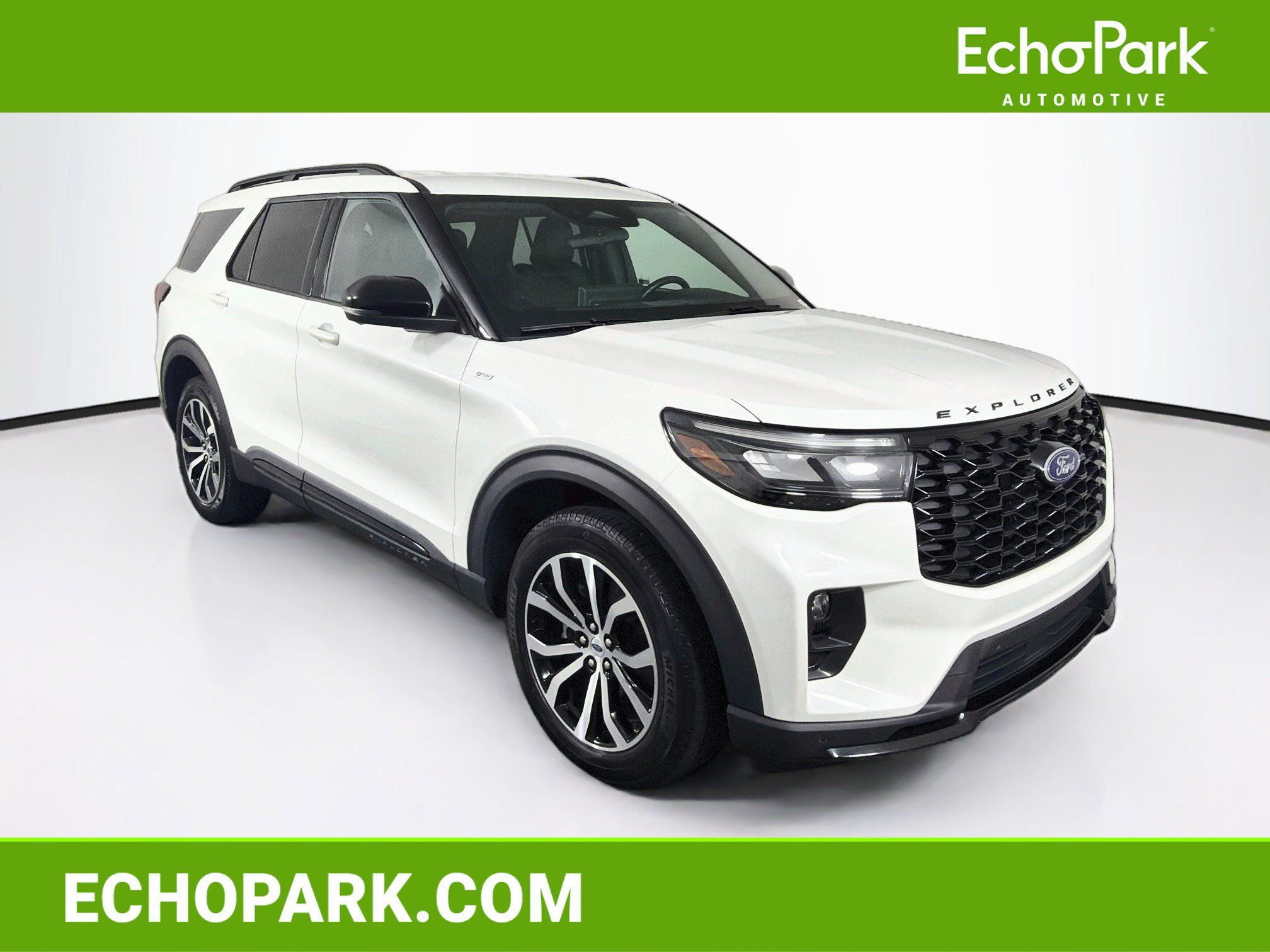 Used 2025 Ford Explorer ST-Line AWD/4WD image 1