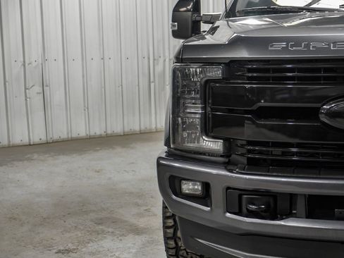 Used 2019 Ford F250 Lariat w/ Lariat Ultimate Package AWD/4WD image 48