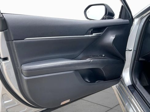 Used 2024 Toyota Camry XSE FWD image 21