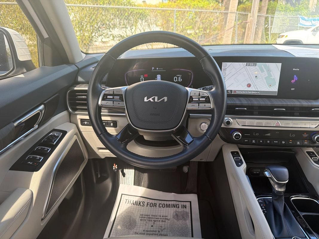 Used 2023 Kia Telluride EX w/ EX Captain's Chair Package FWD image 24