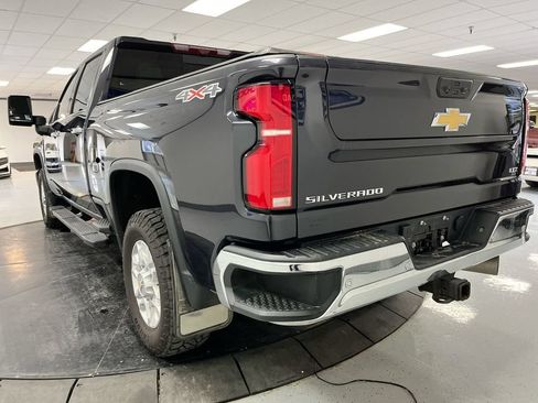 Used 2024 Chevrolet Silverado 2500 LTZ w/ LTZ Premium Package AWD/4WD image 6