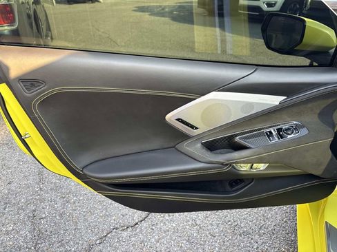 Used 2020 Chevrolet Corvette Stingray Premium Cpe w/ 3LT Preferred Equipment Group image 17