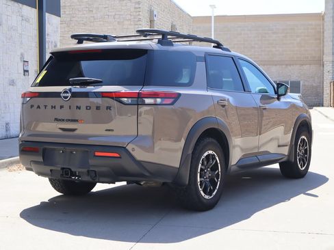 Used 2024 Nissan Pathfinder Rock Creek AWD/4WD image 3