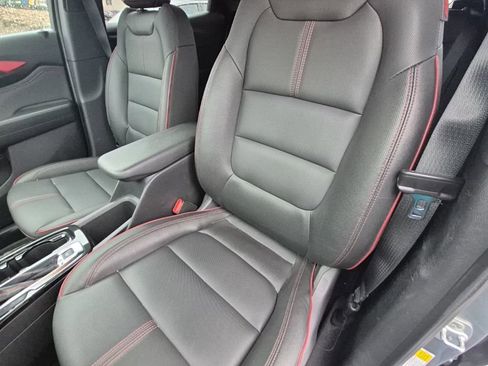 Used 2025 Chevrolet TrailBlazer RS w/ Convenience Package image 11