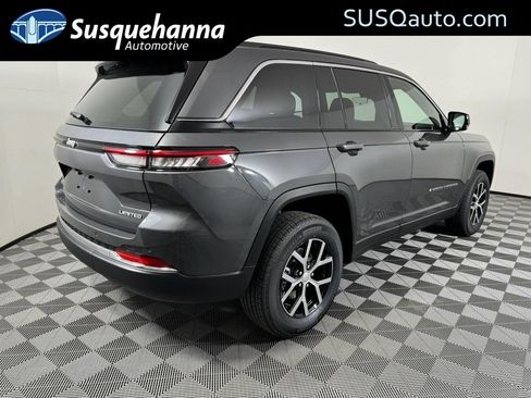 New 2025 Jeep Grand Cherokee Limited image 11