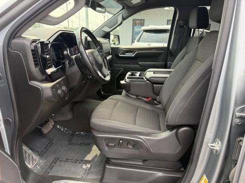 Used 2026 Chevrolet Silverado 1500 RST AWD/4WD image 13