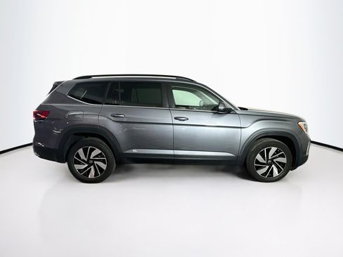 Used 2025 Volkswagen Atlas SE FWD image 10