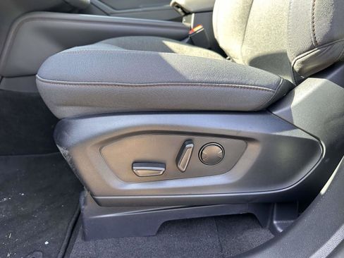 Used 2025 Ford Explorer Active image 11