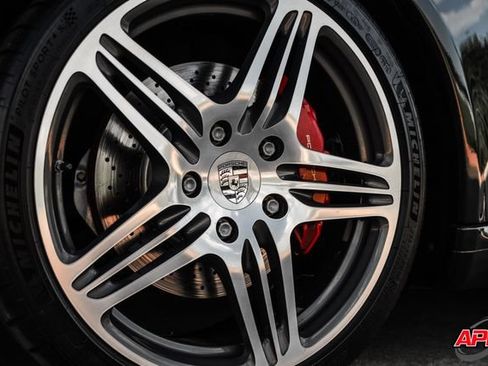 Used 2009 Porsche 911 Carrera S RWD image 3