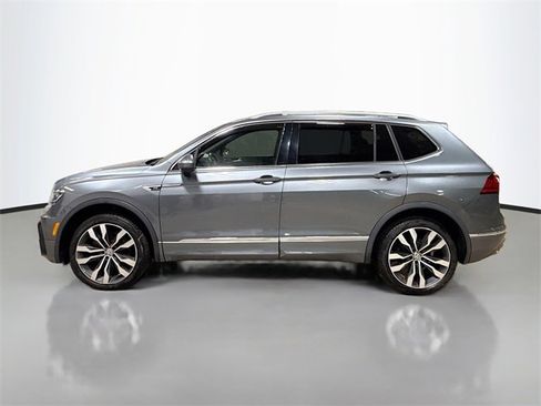Used 2021 Volkswagen Tiguan SEL Premium R-Line image 10