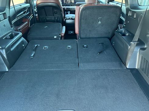 Used 2024 Kia Telluride SX Prestige AWD/4WD image 17