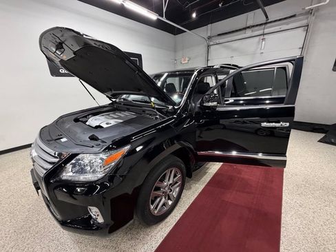 Used 2014 Lexus LX 570 4WD image 67