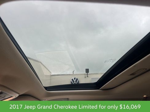 Used 2017 Jeep Grand Cherokee Limited AWD/4WD image 22