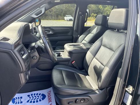 Used 2021 Chevrolet Tahoe Z71 w/ Luxury Package AWD/4WD image 20