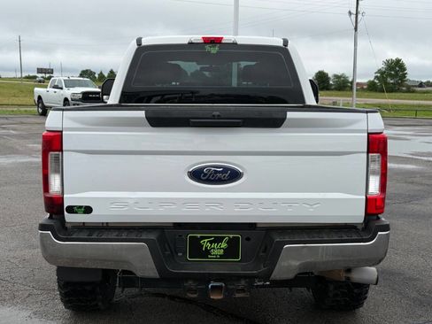 Used 2019 Ford F250 XL w/ STX Appearance Package AWD/4WD image 4