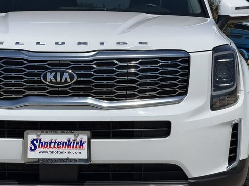 Used 2021 Kia Telluride S FWD image 8