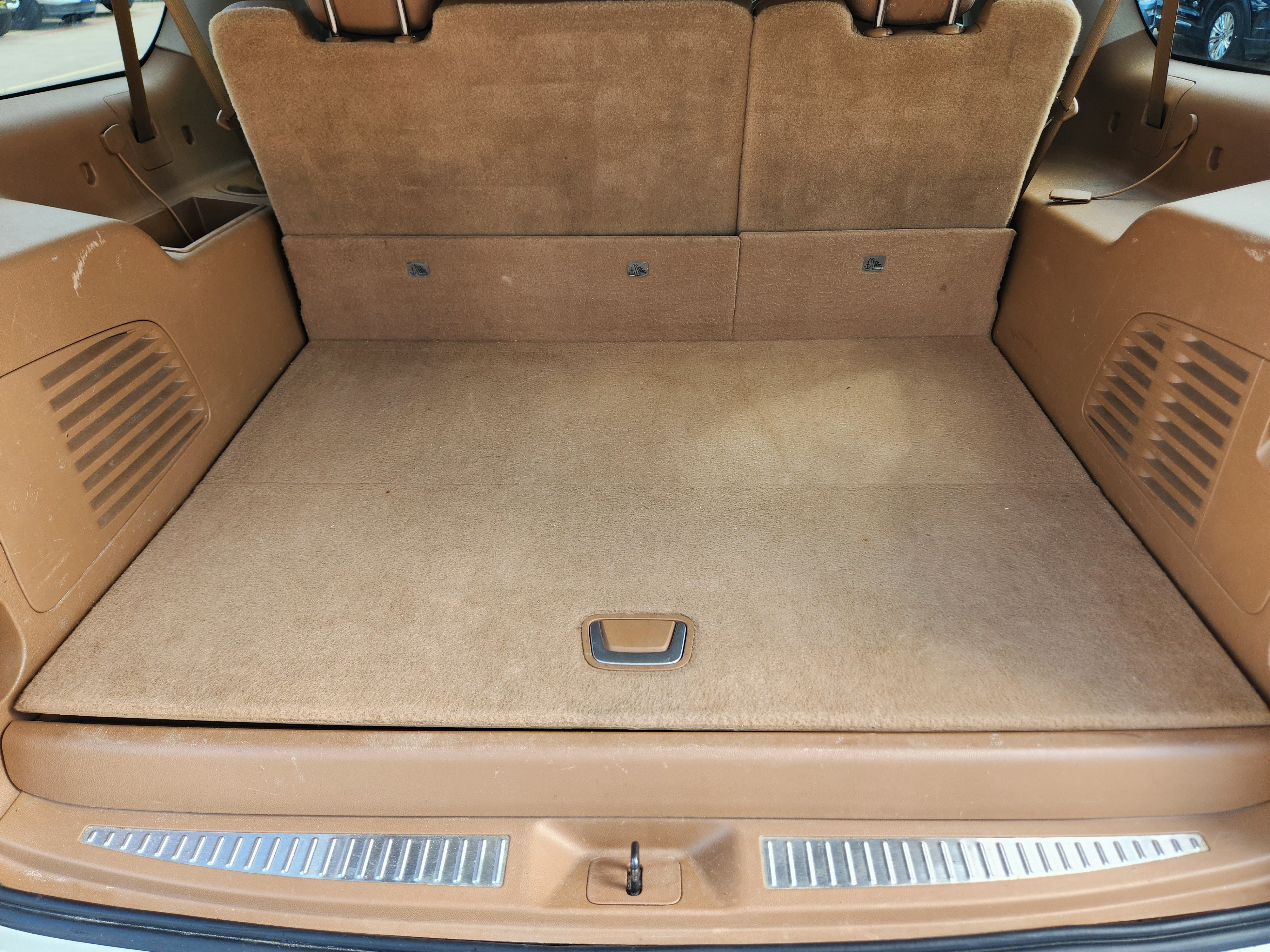Used 2015 Cadillac Escalade ESV Platinum AWD/4WD image 24