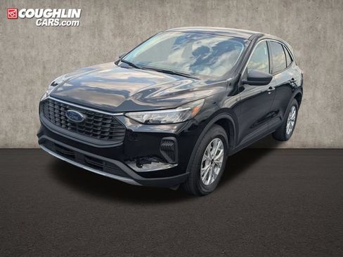 Used 2023 Ford Escape Active AWD/4WD image 3