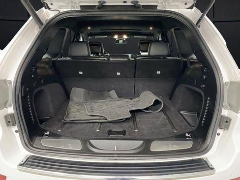 Used 2016 Jeep Grand Cherokee Limited image 16