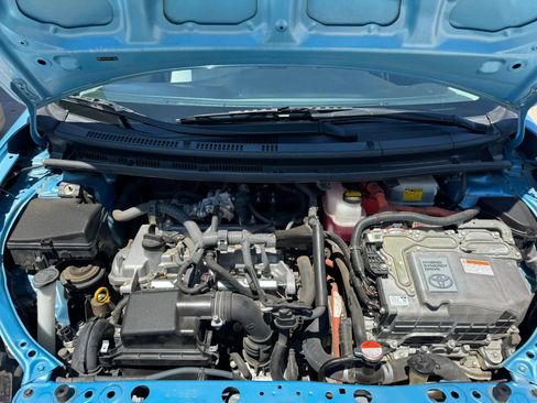 Used 2016 Toyota Prius C One FWD image 37